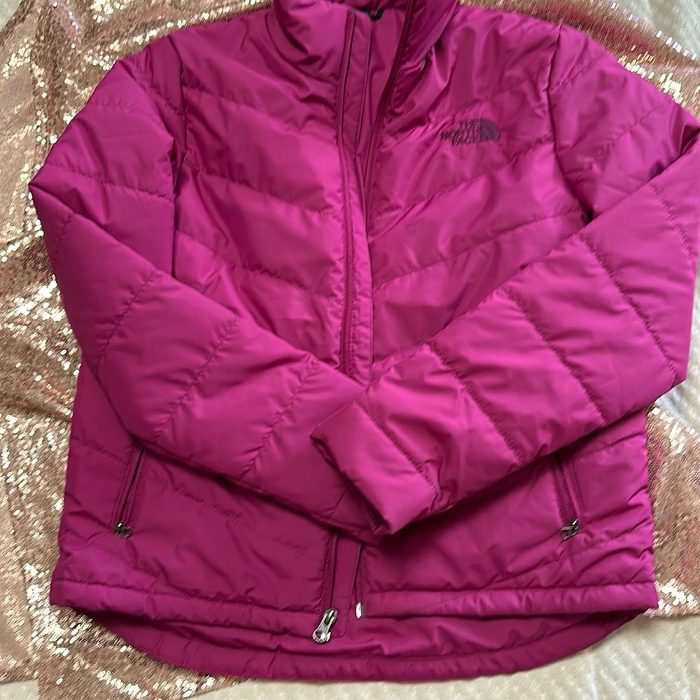 The North Face - lightweight puffer jacket, practically new!